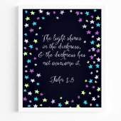John 1:5 The Light Shines in The Dark Bible Quote ポスター