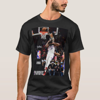 John Collins Dunk on Embiid Classic T-Shirt Tシャツ