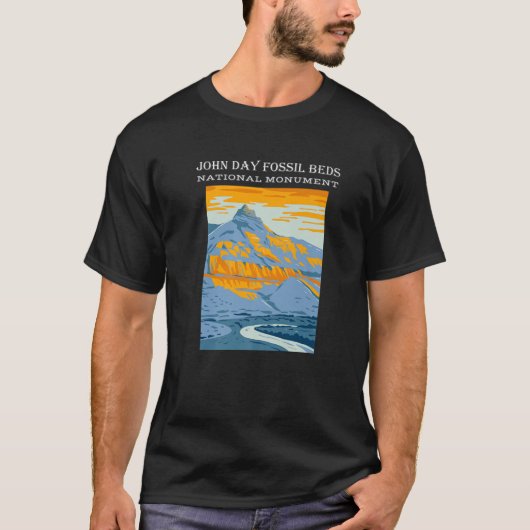 John Day Fossil Beds National Monument Oregon Camp Tシャツ (正面)