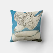 John James Audubon著、Gyrfalcons、別名Gerfalcons クッション (裏面)