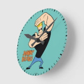 Johnny Bravo Picture Frame Pose ラウンド壁時計 (傾斜)