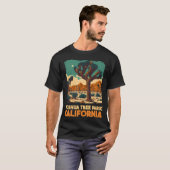 Joshua Tree Park Adventure Explore Nature Hiking C Tシャツ (正面フル)