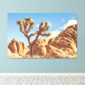 Joshua Trees Landscape with Rock Formations キャンバスプリント (インサイチュ (ウッドフロア))