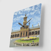 Journey through Time at Albury Station スクエア壁時計 (傾斜)