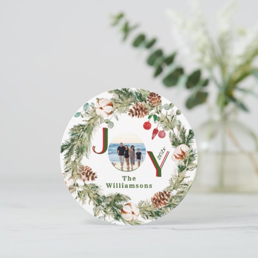 JOYリースグリーンレッドレターフォトクリスマス シーズンカード (スタンド正面)