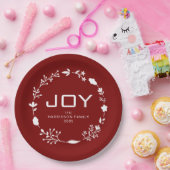 Joy Floral Christmas Wreath Family Custom Name ペーパープレート (パーティー)