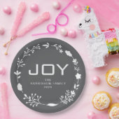 Joy Floral Christmas Wreath Family Custom Name ペーパープレート (パーティー)