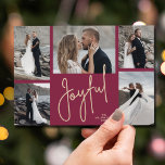 JOYFULスクリプトフォトクリスマスホリデーカード シーズンカード<br><div class="desc">写真数々のクリスマスのホリデーカードは、あなたの名前と単語を特集クランベリーの背景にシックなレタリングで喜ぶ。写真をアップお気に入りのロードし、背面にパーソナライズを追加する。写真品質の高定最高の義を選択ライブデザインサービス救済は、必要な写真のデザインレイアウトをもし使用できる。</div>