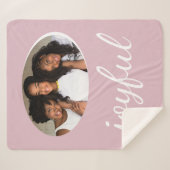 Joyful Pastelピンクのスクリプトクリスマスホリデーフォト シェルパブランケット (正面(横))