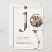 Joyful Rustic Green Plaid Family Photo Christmas シーズンカード (正面)