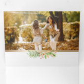 Joyful Script Botanical 2-Photo w金ゴールド・フレーム 三つ折りクリスマスカード (内部最初)