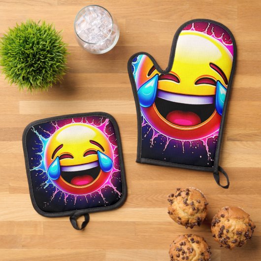 Joyful Splash: Laughing Emoji Art 鍋つかみ&鍋敷きセット (トップダウン)