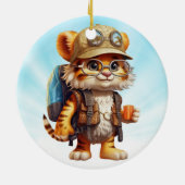 Joyful Tiger Cubバックパックとコーヒー セラミックオーナメント (裏面)