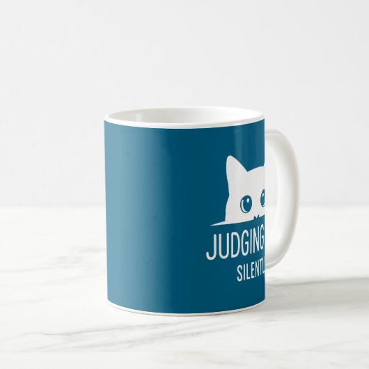 Judging You Silently - Funny Cat  コーヒーマグカップ (正面右)