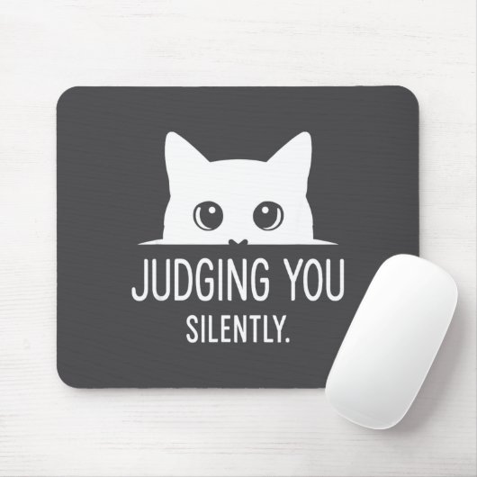 Judging You Silently - Funny Cat  マウスパッド (マウス)