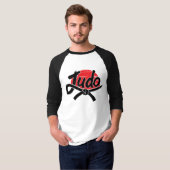 Judo Brush Script and Black Belt – Rising Sun Tシャツ (正面フル)