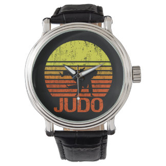 Judo Martial Arts Fighter Silhouette Stripes Retro 腕時計