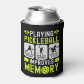 Jugar Pickleball Ejercita La Memoria  缶クーラー (缶正面)