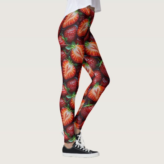 Juicy Fresh Red Strawberries Summer Fruit Pattern レギンス (右)