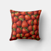 Juicy Red Strawberry Patch クッション (裏面)