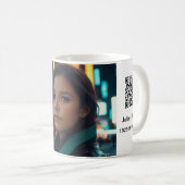 Juliet Rebko .2マグカップ， 11オズ コーヒーマグカップ (正面右)