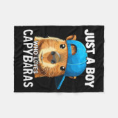 Just A Boy Who Loves Capybaras  フリースブランケット (正面(横))
