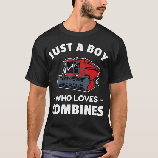 Just A Boy Who Loves Combines Red Combine Harveste Tシャツ (正面)