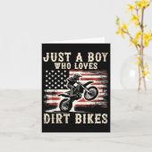 Just A Boy Who Loves Dirt Bikes American Flag Moto カード (黄色い花)