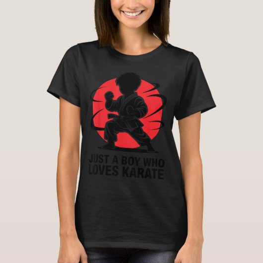 Just A Boy Who Loves Karate Martial Arts Karate Lo Tシャツ (正面)