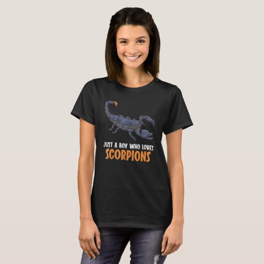 Just a boy who loves Scorpions Scorpion Tシャツ (正面フル)