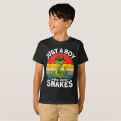 Just A Boy Who Loves Snakes Funny Snake Reptile Ki Tシャツ (正面フル)