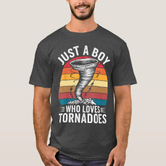Just A Boy Who Lovesornadoes oddler Boy retro Tシャツ