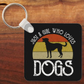 Just A Girl Who Loves Dogs キーホルダー (正面)