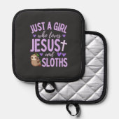Just A Girl Who Loves Jesus and Sloths Christian C 鍋敷き (正面/裏面)
