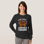 Just A Girl Who Loves Norfolk Terriers  Cute Dogs  Tシャツ (正面フル)