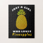 Just a Girl who loves Pineapples ジグソーパズル<br><div class="desc">A Pineapple image with text reading: "Just a Girl who loves Pineapples".</div>