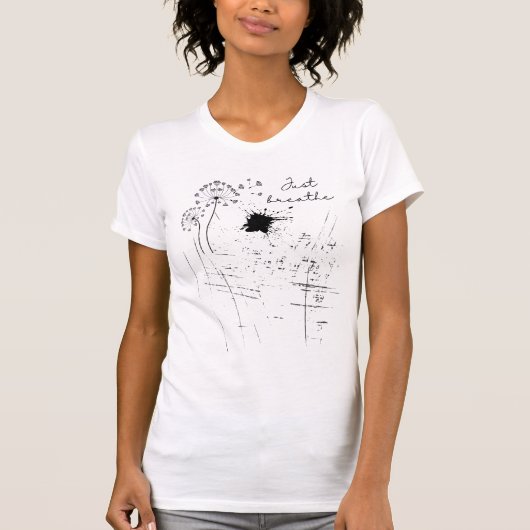 "Just Breathe" ナチュラル・アースTシャツデザイン Tシャツ (正面)