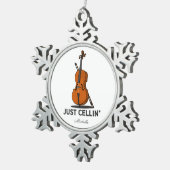 Just Cellin Cellist Performance Music パーソナライズされた スノーフレークピューターオーナメント (右)