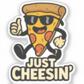 Just Cheesin' おもしろい Pizza Keychain – かわいいプレゼント シール (正面)