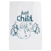 Just Chill Playful Christmas ミディアムペーパーバッグ (裏面)