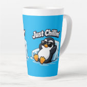 JUST CHILLING PINGUIN Throw Pillow カフェラテマグ (右アングル)