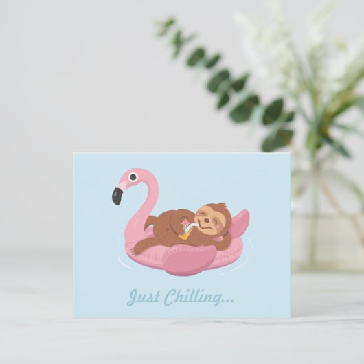 Just Chilling Sloth Pink Flamingo Floatはがき ポストカード (スタンド正面)
