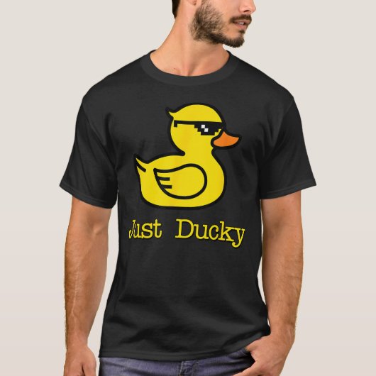 Just Ducky Cool Rubber Yellow Duck Childish Graphi Tシャツ (正面)