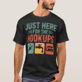 Just Here For The Hookups Funny Camping Rv Camper Tシャツ (正面)