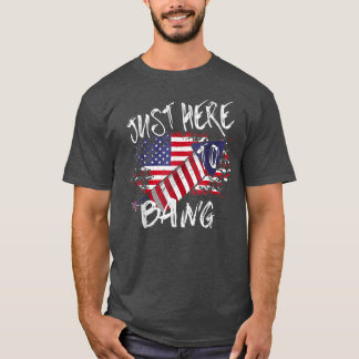 Just Here To Bang Fireworks USA国旗のヴィンテージ4日 Tシャツ