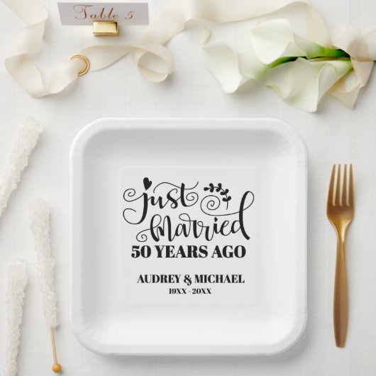 Just Married Any Year Anniversary Personalized ペーパープレート (ウェディング)