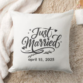 Just Married Decorative Throw Pillow with Wedding  クッション (ブランケット)