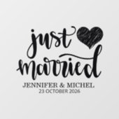 Just Married romantic black script wedding car ウィンドウサイン (シート)