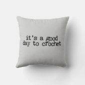 Just One More Row I'm Hooked Crochet Hook and Yarn クッション (裏面)