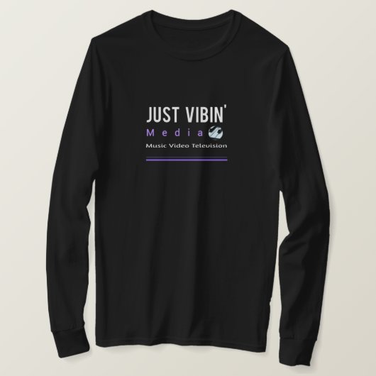 Just Vibin' メディア Tシャツ (デザイン正面)